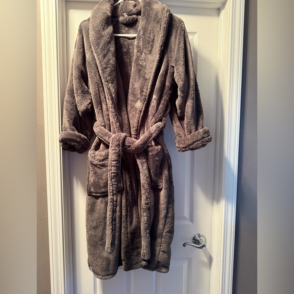 Pottery Barn Gray Plush Robe